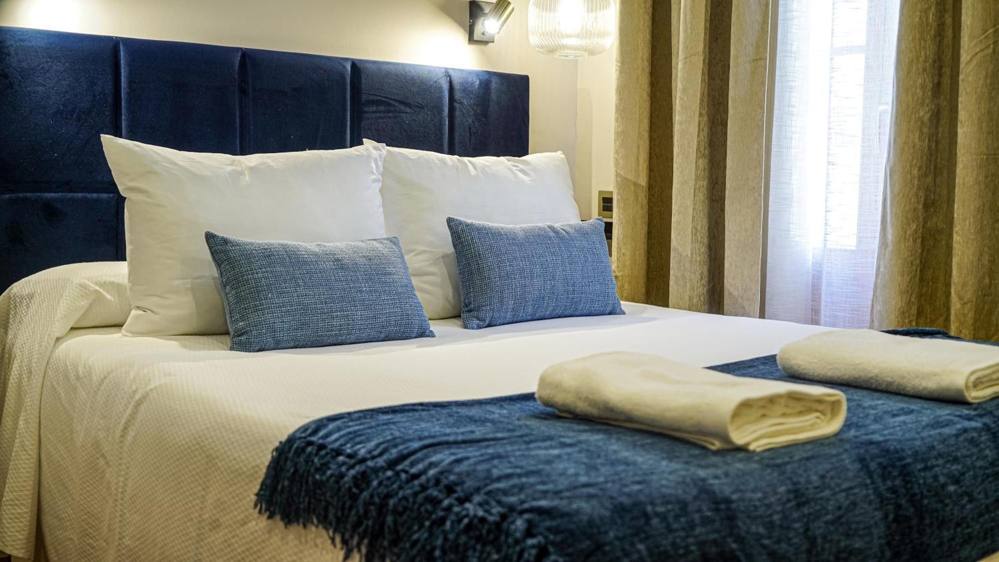 Apartamentos Puente Romano Suites 메리다 외부 사진