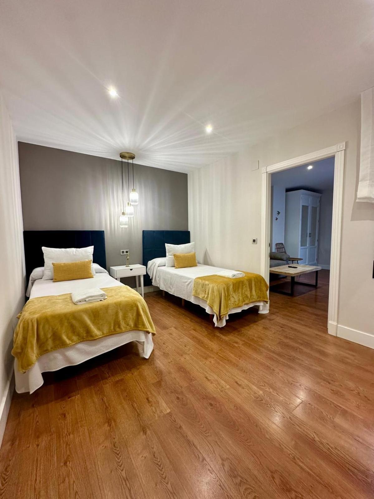Apartamentos Puente Romano Suites 메리다 외부 사진